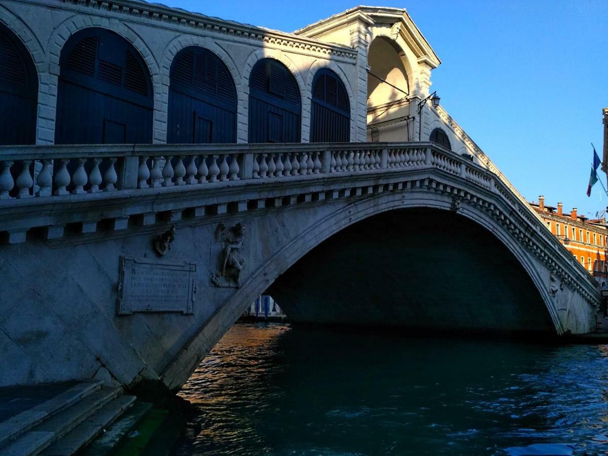 San Salvador Basic & Local 2 Stars Hotel Venedig